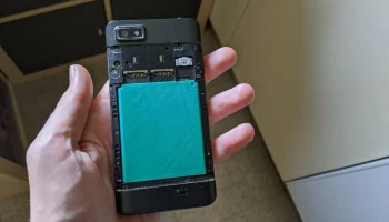 Поддельная батарея Fairphone 1