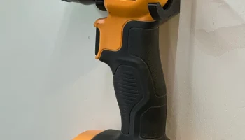 Фонарь крепления на стену DeWalt 1