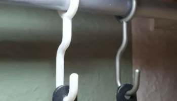 Замена детского кухонного крючка