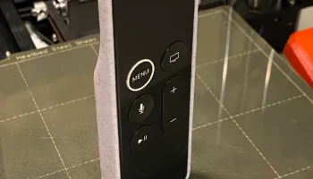 Чехол Apple TV Remote AirTag