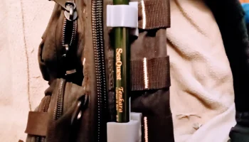 Зажим MOLLE для удилища тенкара