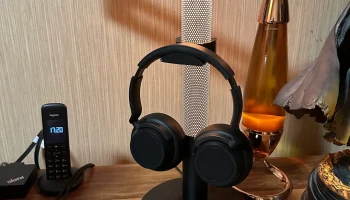 Держатель/подставка для наушников Dyson Solarcycle Morph 2