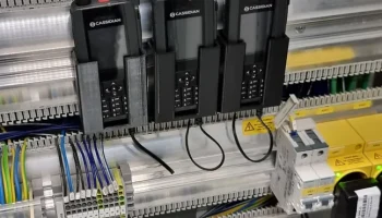 Держатель радиоустройства для монтажа на рейку или стену 2