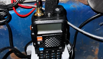 Подставка для радио Baofeng UV-5R, монтируемая с возможн... 6