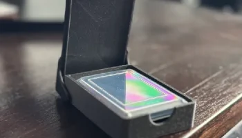 Витринный корпус Bosch Kiox 300 - масштабирован для соот...