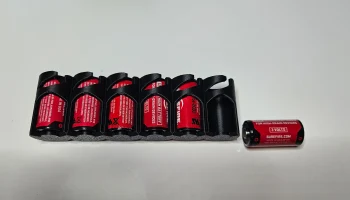 Батарейный контейнер для батареек CR123A.