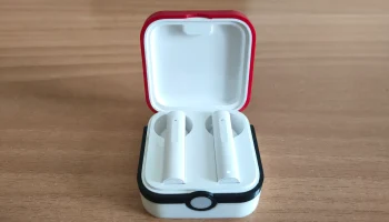Чехол Pokeball для беспроводных наушников Mi True 2 Basic 2