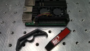 Настенный держатель для Raspberry Pi