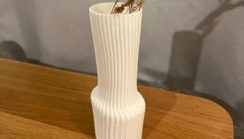 Wavy Vase 3