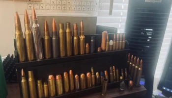 подставка для боеприпасов для коллекции калибров......