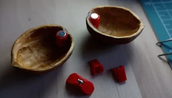 Шкатулка из орехового дерева - магнитная петля.........