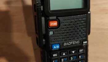 Клетка PTT Baofeng UV-5R 1