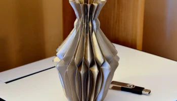 Vase 908