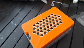 Шестигранный верхний корпус Pi3 с защелкой и 30-мм венти... 3
