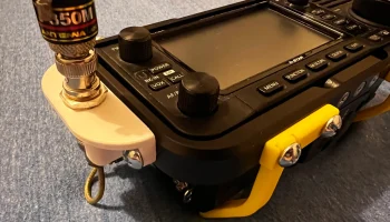 IC-705 Крепление для антенны Peovi Carry Cage