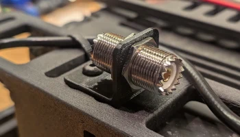 Кронштейн для перемещения MLok SO-239......