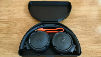 Чехол для наушников JBL Tune 500 BT