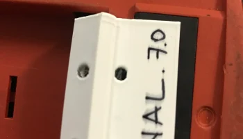 Разъем HILTI BATTERY - Patice na HILTI Baterku 2