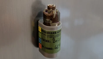 Магнитный держатель для трубок Geocache Bison 10x30x3......