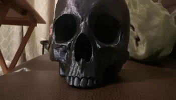 Коробка для колоды с черепом