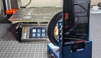 Подставка для телефона и освещения для Prusa Connect / P...