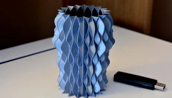Vase 906a