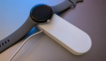 Дорожный футляр для зарядного устройства Pixel Watch