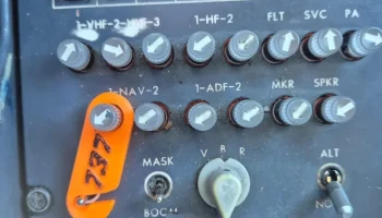 737 Инструмент для блокировки внутренней связи