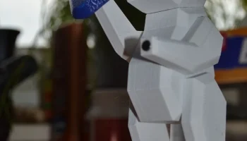 Магнитный низкополигональный медведь...... 1