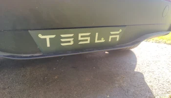 Крышка прицепного устройства Tesla Model Y (магниты или в...