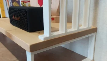 Desk shelf