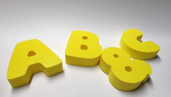 Массивные магниты на холодильник с алфавитом...... 1