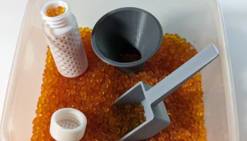 Контейнер для силикагеля с воронкой / Silica-Gel-Beh&auml;lter...