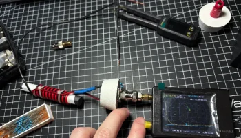 Ферритовый стержень 4:1 BalUn внутри трубки................. 2