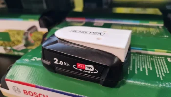 Держатель аккумулятора Bosch PFAA 18 В.