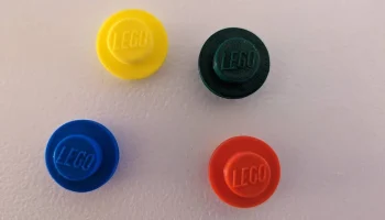 Магнит-гвоздик LEGO