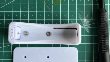 "Крышка" для зарядного устройства Compact 18650 1