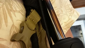 Держатель для зонтов в рюкзаке 1