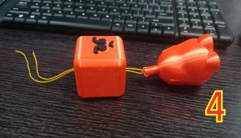 3D robot keychain ( angry) 5