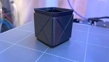 Контейнер Gridfinity Vase Mode с магнитами......... Контейнер Gridfinity Vase Mode с магнитами.........