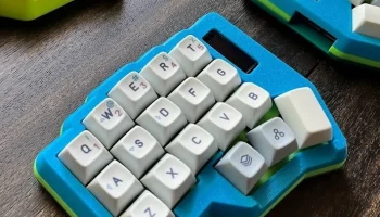 Высокопрофильный корпус Corne Keyboard со встроенной пла...
