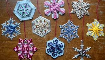 Украшения из снежинок Bentely