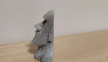 Низкополигональный магнит Моаи