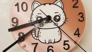 Настенные часы с милым котом Настенные часы с милым котом