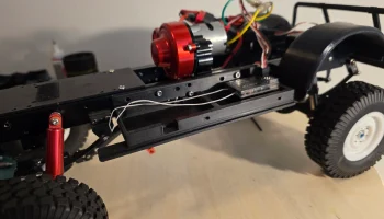 Коробка передач и аккумуляторная батарея Tamiya Hilux Hi... 2
