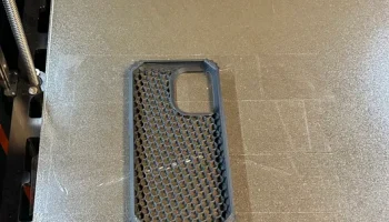 Чехол для iPhone 16 3