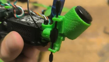 Вертикальное крепление антенны для RadioMaster RP1 V2 на ...