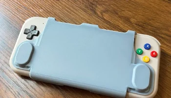 Двусторонний защитный чехол Retroid Pocket 4/4P Двусторонний защитный чехол Retroid Pocket 4/4P