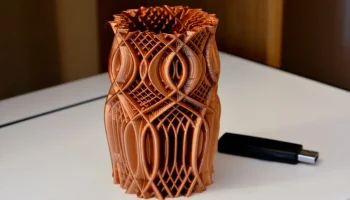 Vase 715