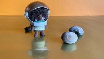 Винтажный игровой домик космического корабля......... 5
